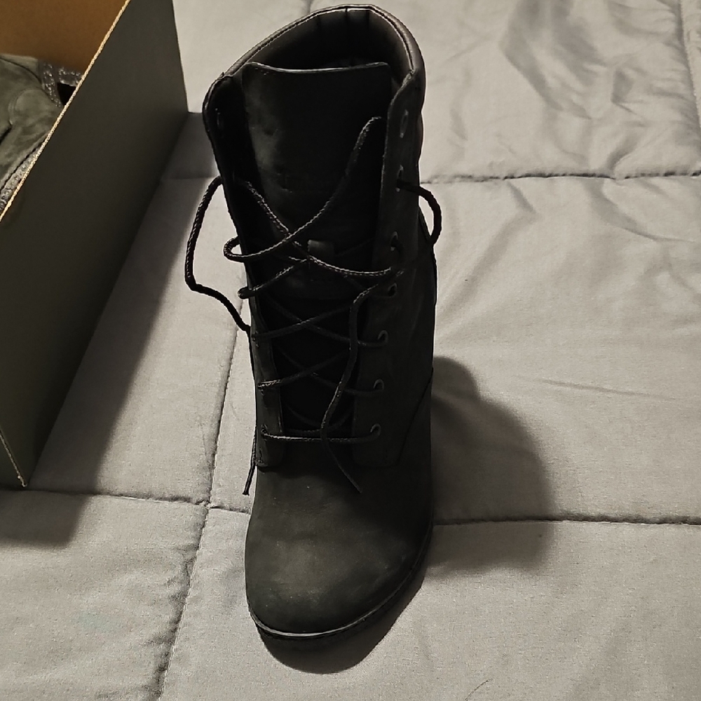 Timberland Women's Black Lace-Up Boots